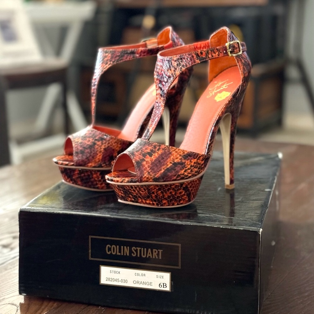 Colin Stuart Women’s 5.5 inches Ankle Strap Platform Heels 6B NWT